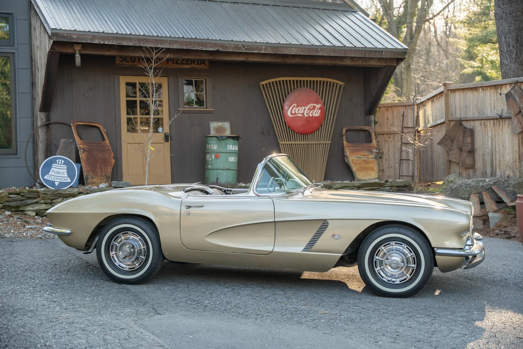 1962 Chevrolet Corvette C1 - Image 16 of 31