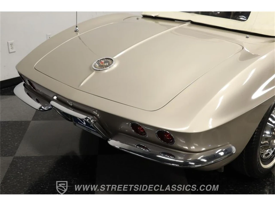 1962 Chevrolet Corvette C1 - Image 24 of 31