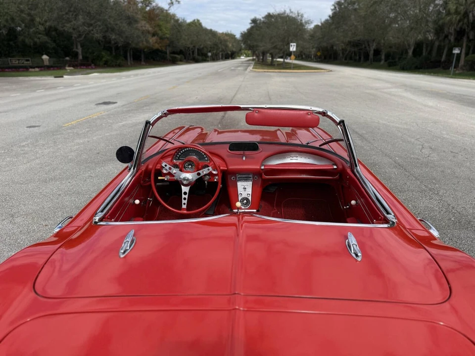 1962 Chevrolet Corvette C1 - Image 19 of 21