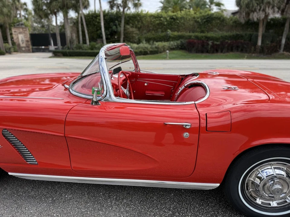 1962 Chevrolet Corvette C1 - Image 17 of 21