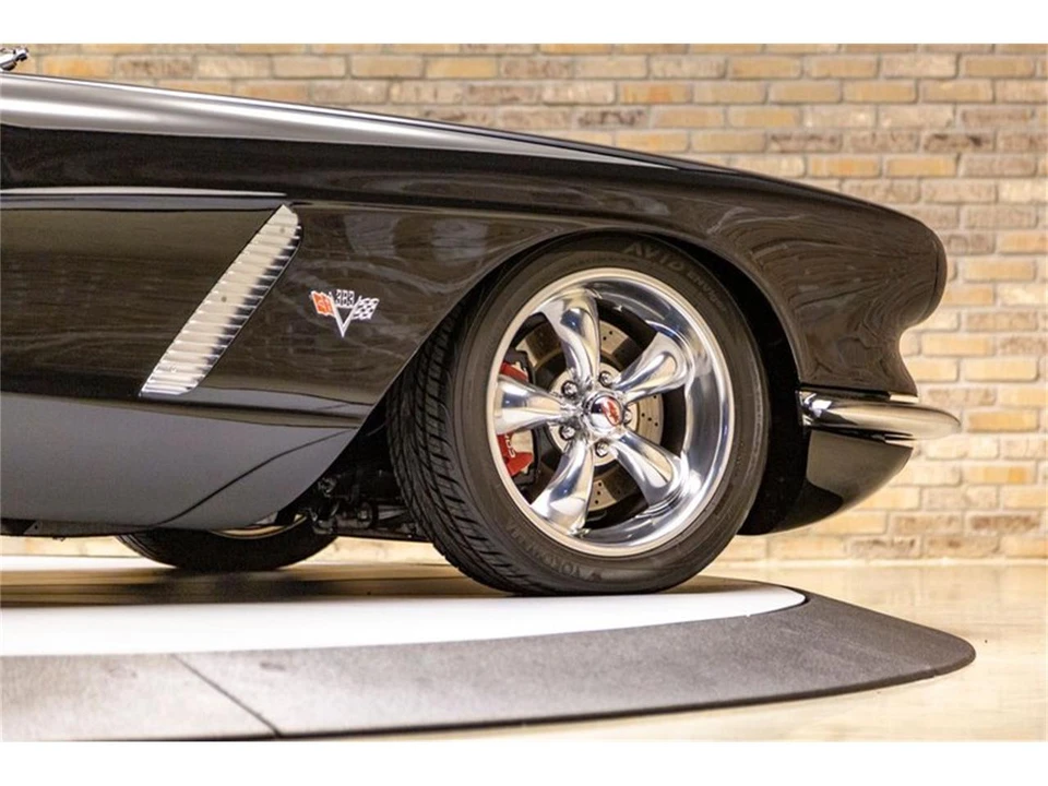 1962 Chevrolet Corvette C1 - Image 16 of 31