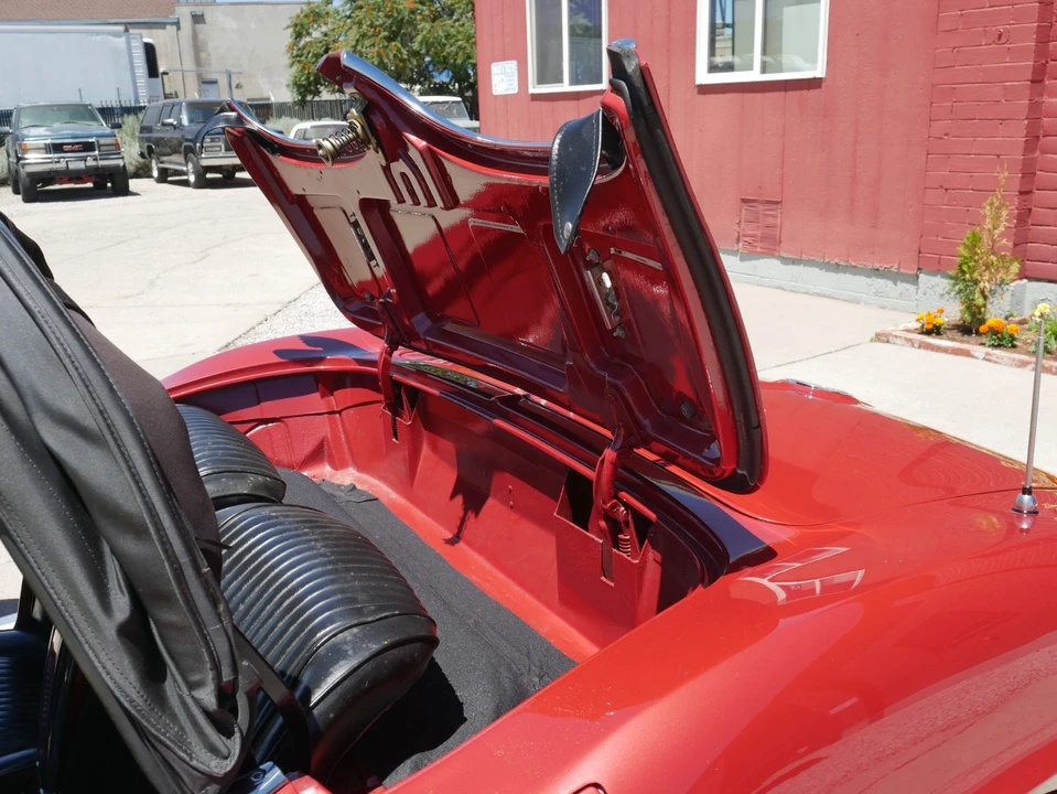 1962 Chevrolet Corvette C1 - Image 14 of 31