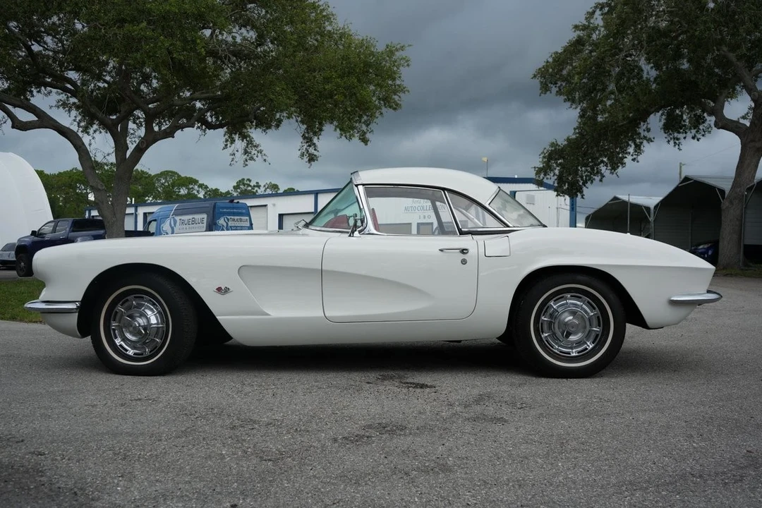 1962 Chevrolet Corvette C1 - Image 2 of 21
