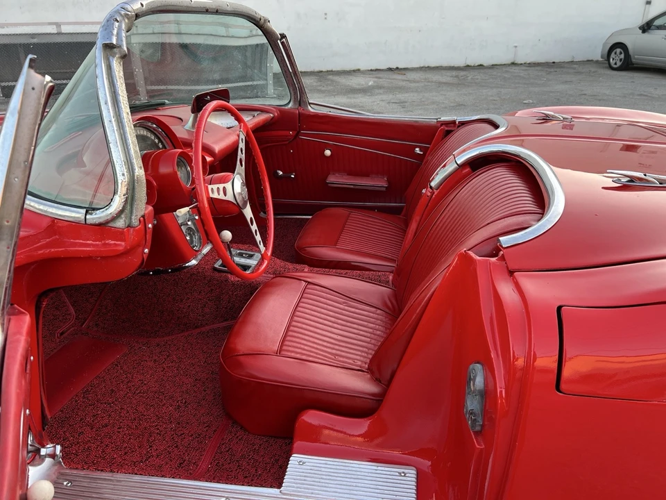 1962 Chevrolet Corvette C1 - Image 13 of 21