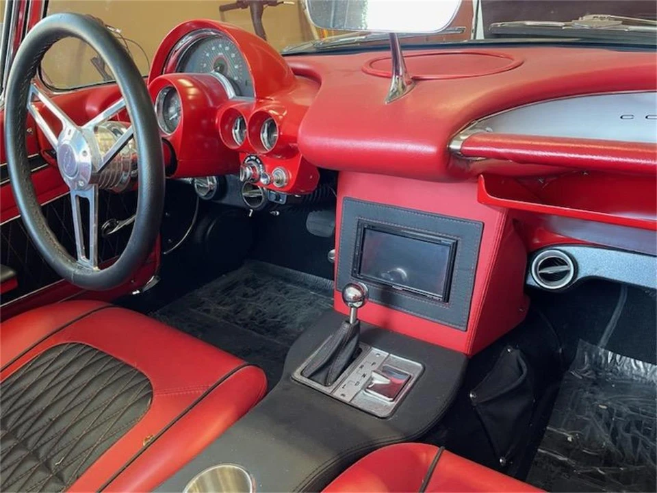 1962 Chevrolet Corvette C1 - Image 8 of 24