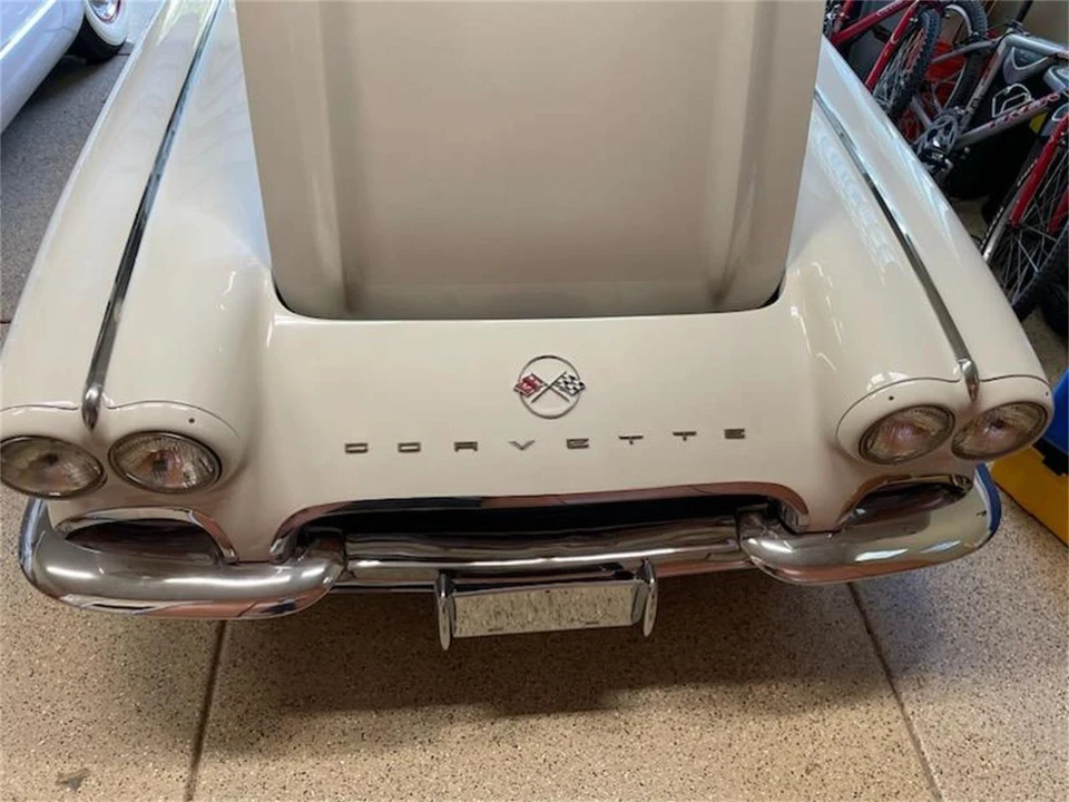 1962 Chevrolet Corvette C1 - Image 12 of 24