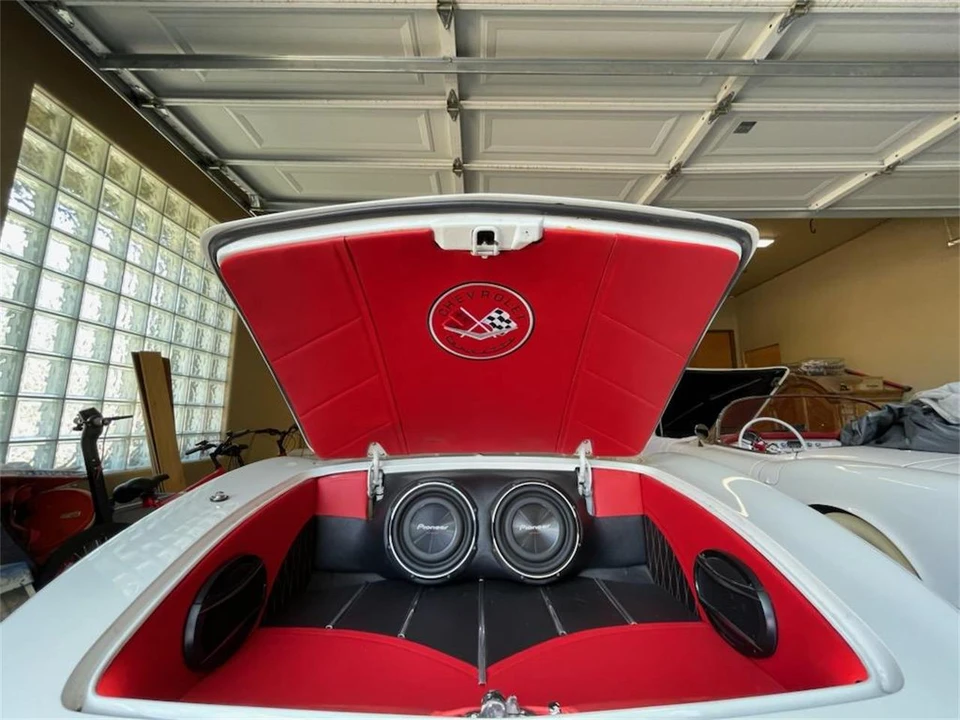 1962 Chevrolet Corvette C1 - Image 15 of 24