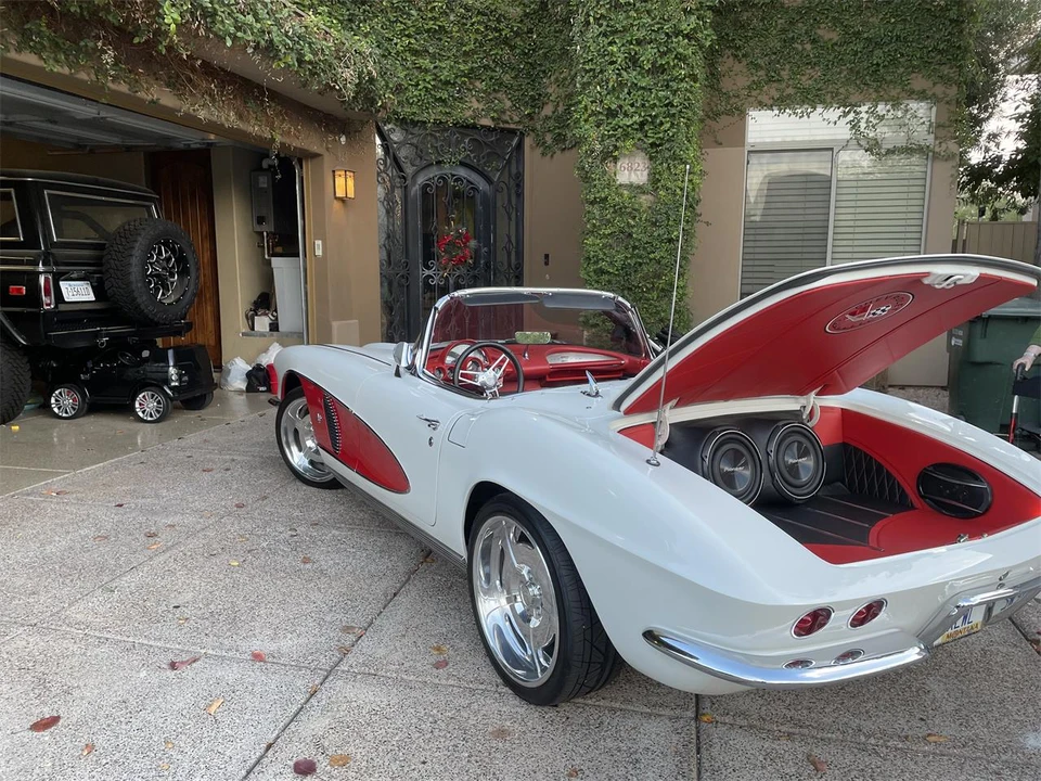 1962 Chevrolet Corvette C1 - Image 23 of 24