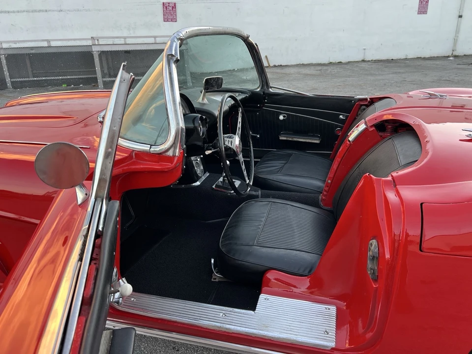 1962 Chevrolet Corvette C1 - Image 12 of 21
