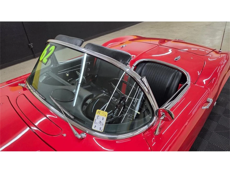 1962 Chevrolet Corvette C1 - Image 16 of 31