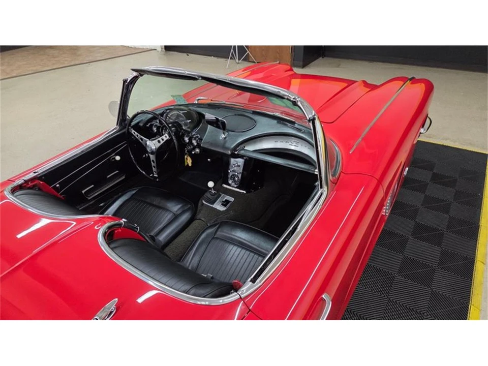 1962 Chevrolet Corvette C1 - Image 18 of 31