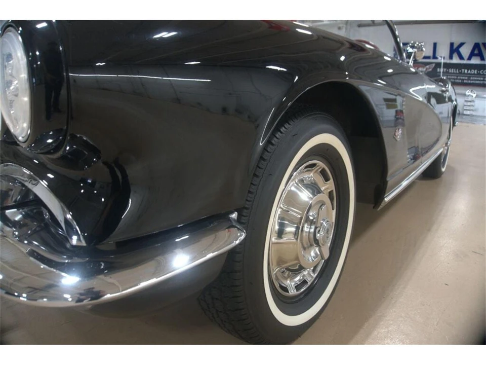 1962 Chevrolet Corvette C1 - Image 13 of 31