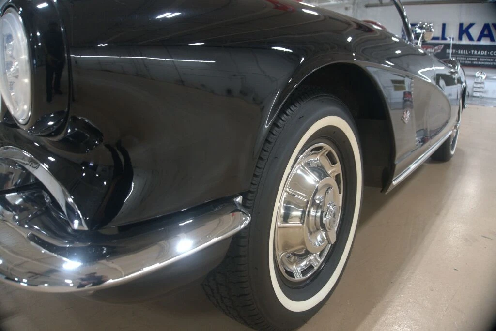 1962 Chevrolet Corvette C1 - Image 13 of 31