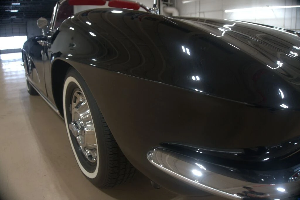 1962 Chevrolet Corvette C1 - Image 17 of 31