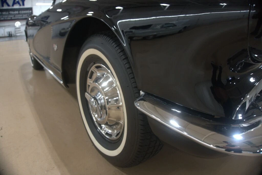 1962 Chevrolet Corvette C1 - Image 26 of 31