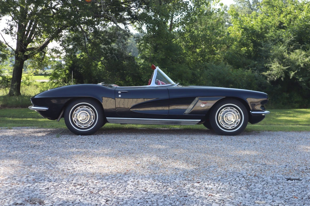1962 Chevrolet Corvette C1 - Image 14 of 31
