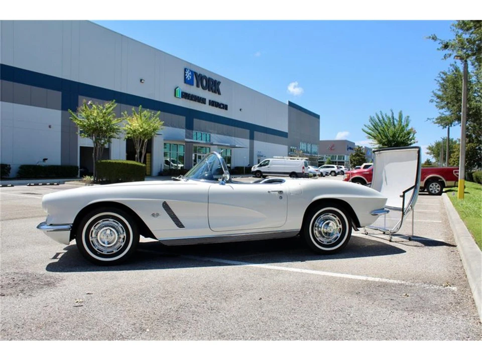 1962 Chevrolet Corvette C1 - Image 18 of 31