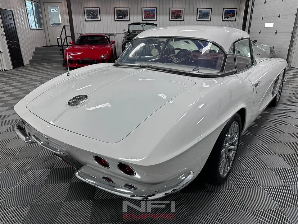 1962 Chevrolet Corvette C1 - Image 22 of 31