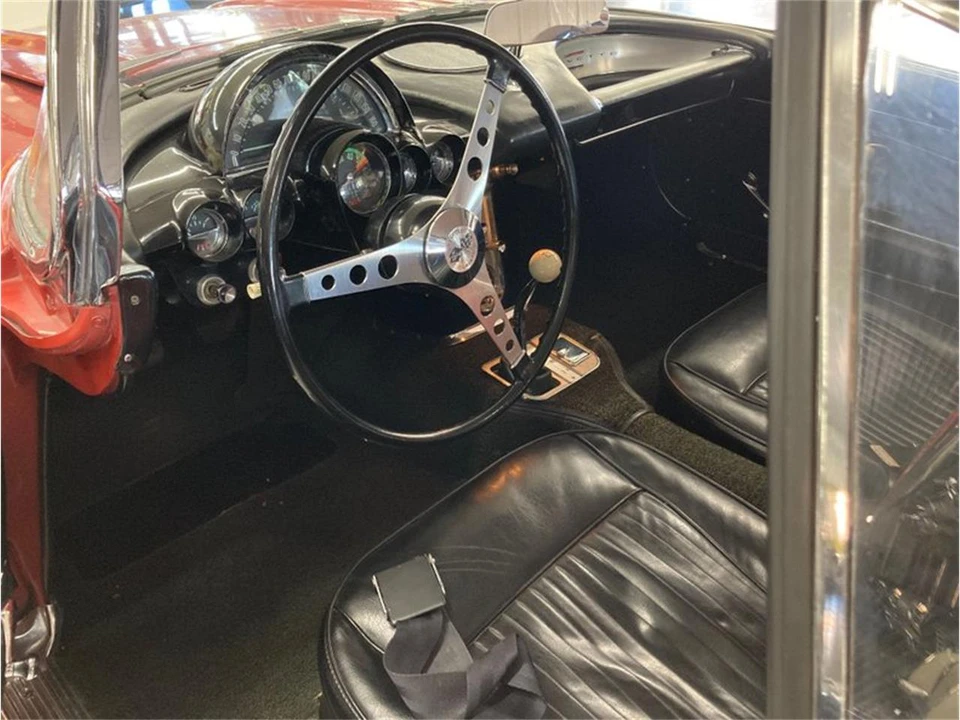 1962 Chevrolet Corvette C1 - Image 22 of 31
