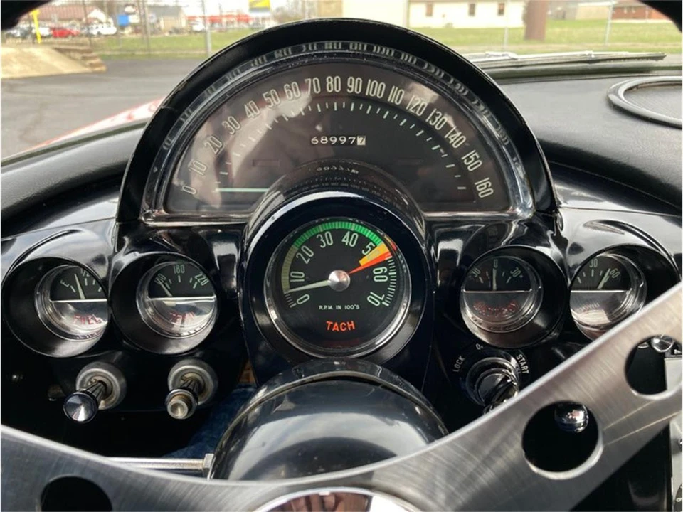 1962 Chevrolet Corvette C1 - Image 23 of 31