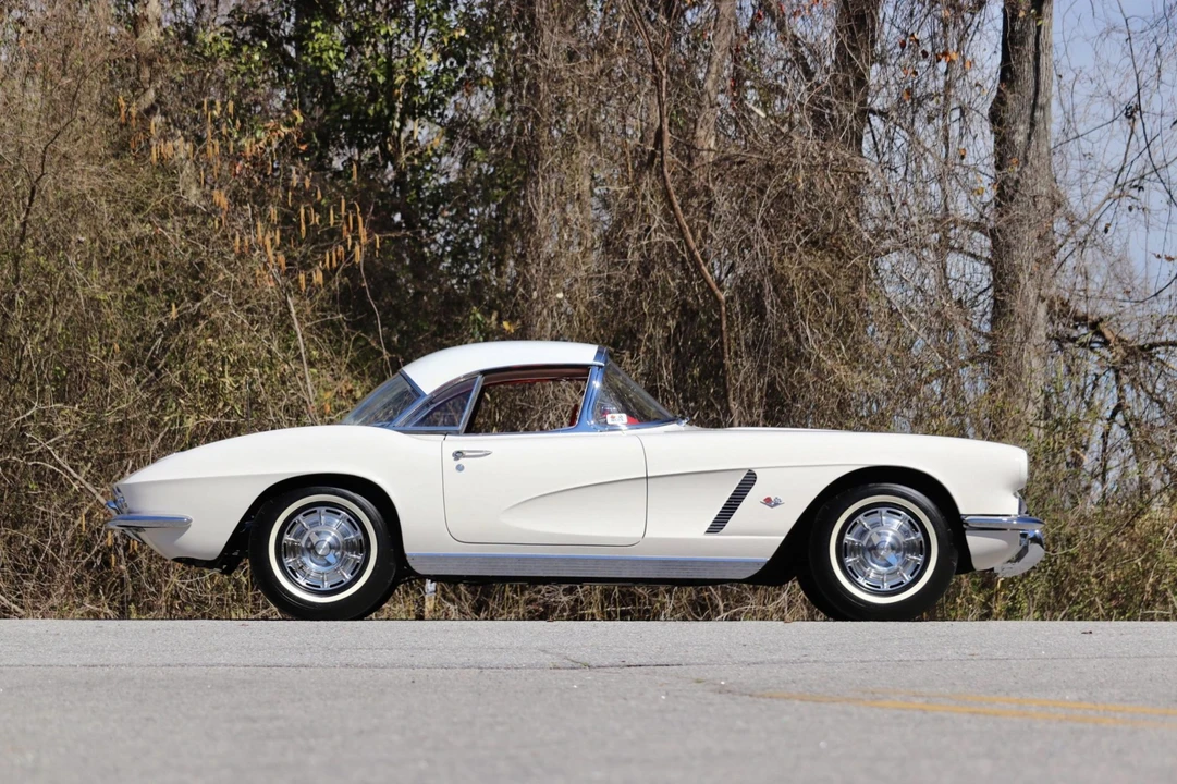 1962 Chevrolet Corvette C1 - Image 16 of 31