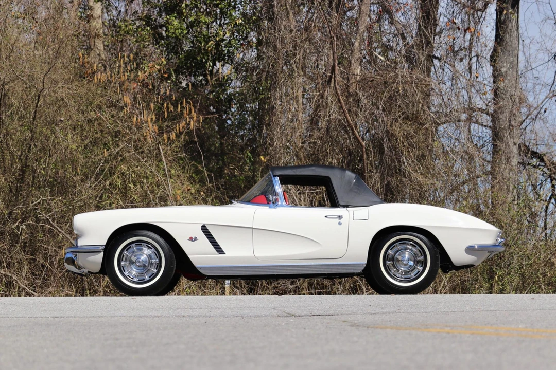 1962 Chevrolet Corvette C1 - Image 17 of 31