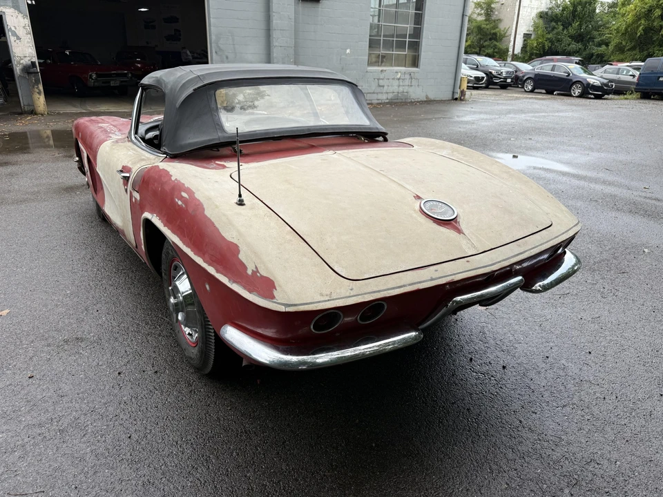1962 Chevrolet Corvette C1 - Image 14 of 31