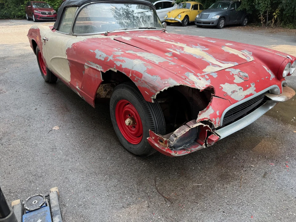 1962 Chevrolet Corvette C1 - Image 19 of 31