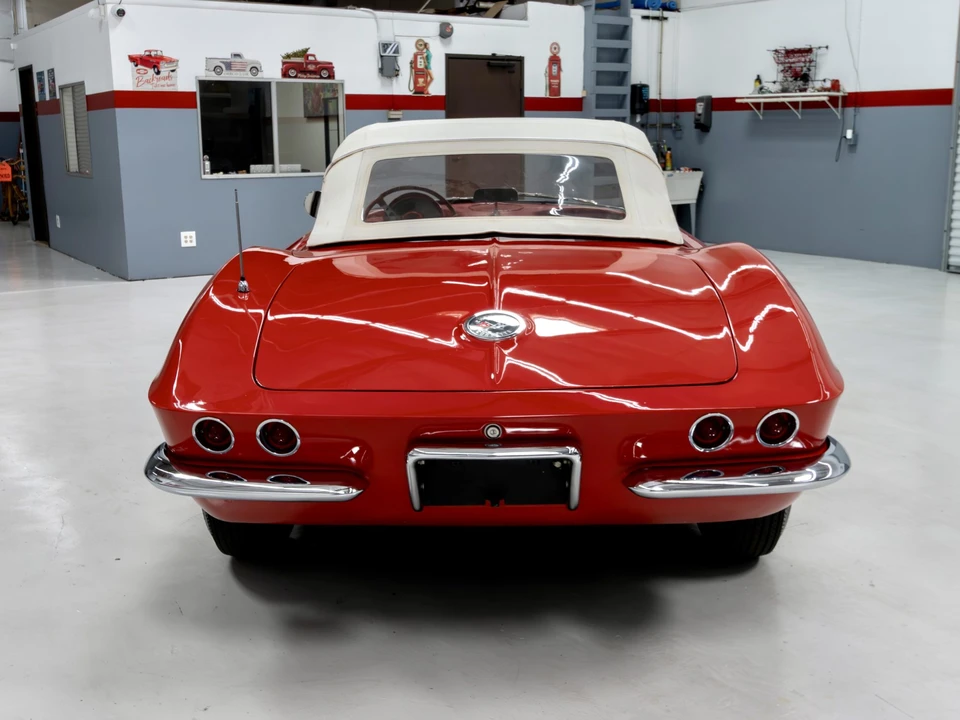 1962 Chevrolet Corvette C1 - Image 15 of 31