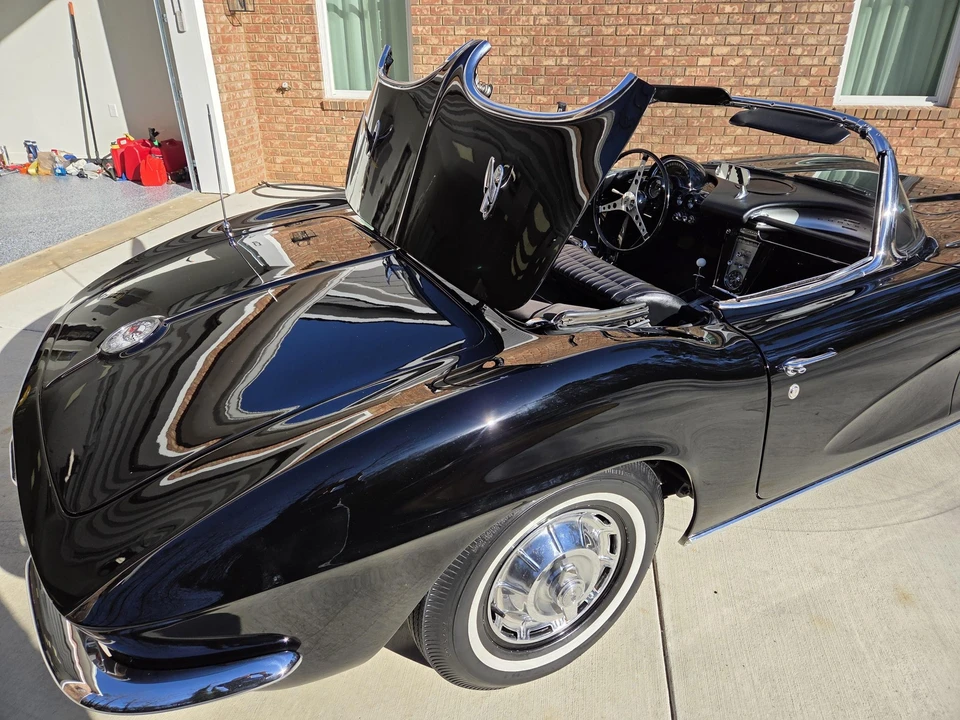 1962 Chevrolet Corvette C1 - Image 24 of 31