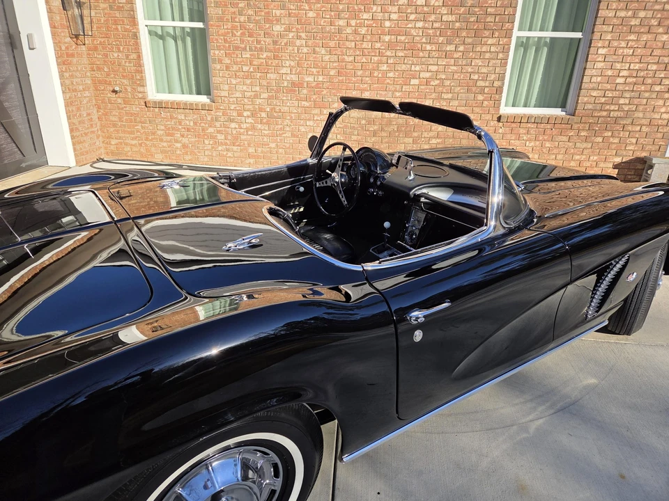 1962 Chevrolet Corvette C1 - Image 23 of 31