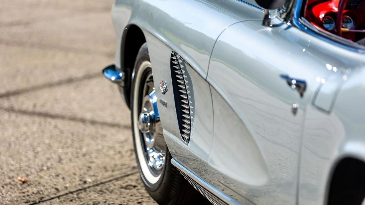 1962 Chevrolet Corvette C1 - Image 14 of 31