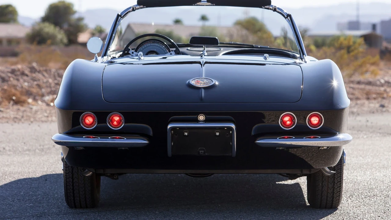 1962 Chevrolet Corvette C1 - Image 6 of 31