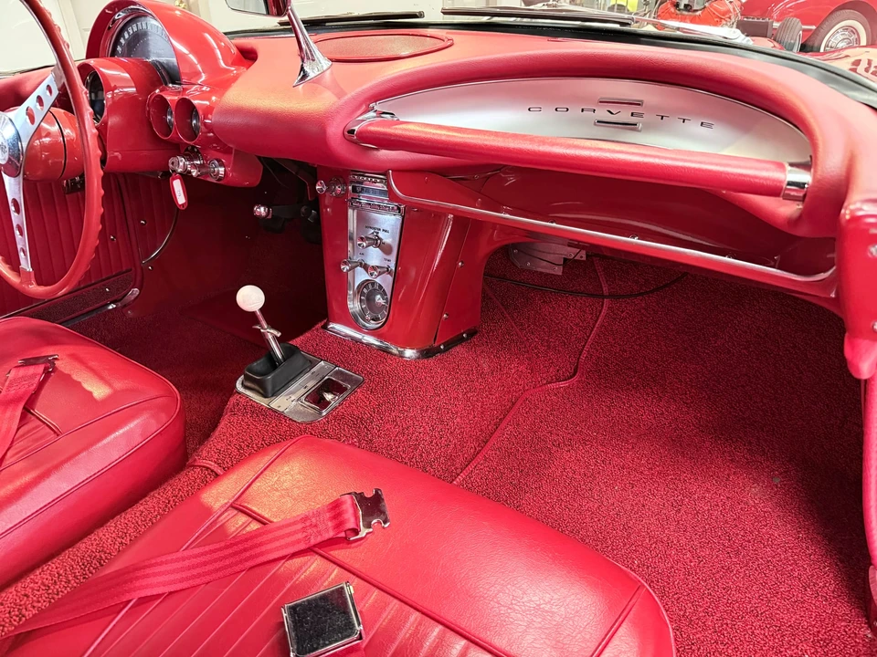 1962 Chevrolet Corvette C1 - Image 22 of 31