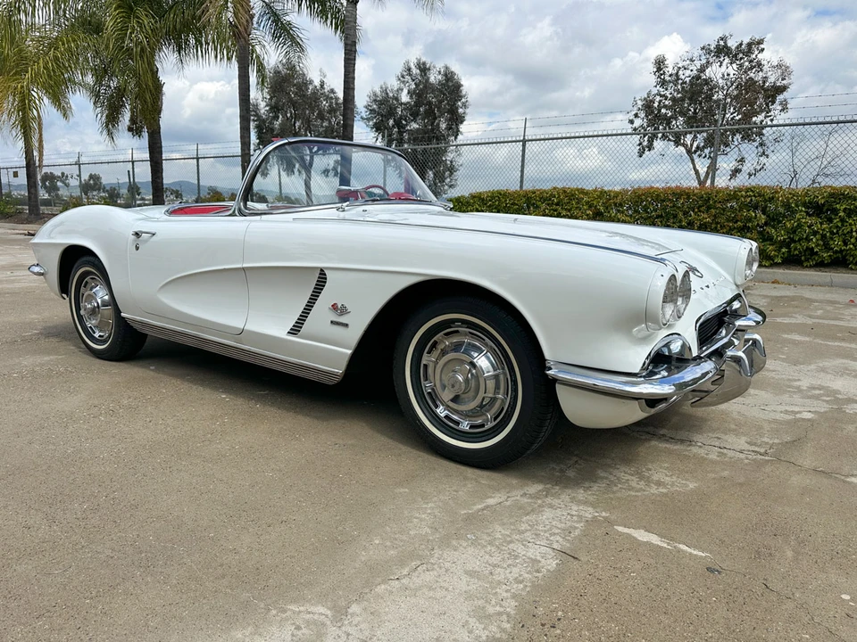 1962 Chevrolet Corvette C1 - Image 13 of 31