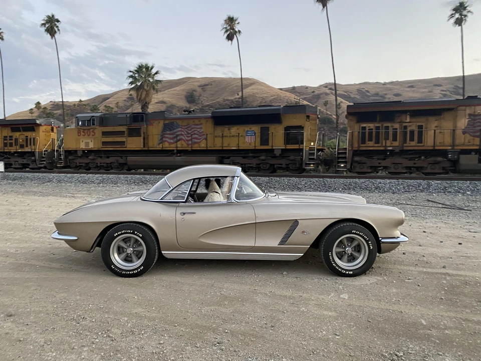1962 Chevrolet Corvette C1 - Image 12 of 31
