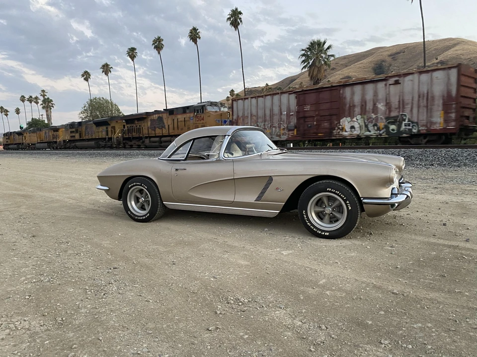 1962 Chevrolet Corvette C1 - Image 13 of 31