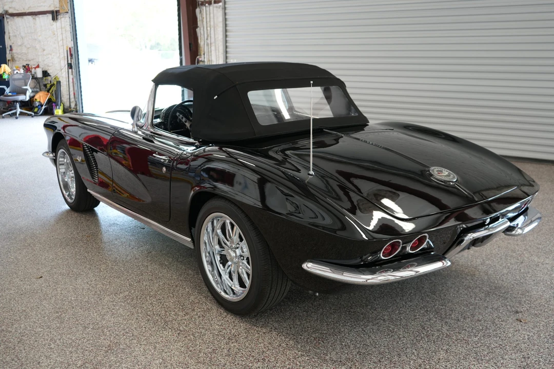 1962 Chevrolet Corvette C1 - Image 14 of 31