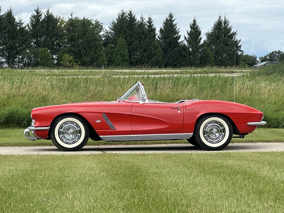 1962 Chevrolet Corvette C1 - Image 14 of 31