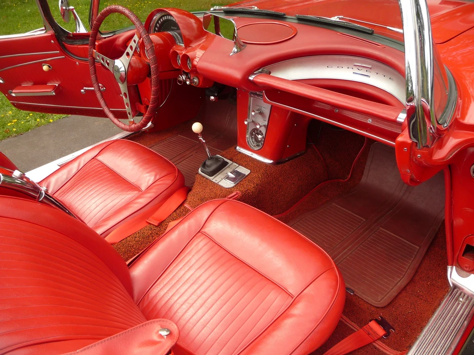 1962 Chevrolet Corvette C1 - Image 14 of 31