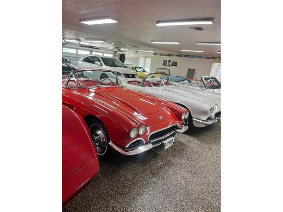1962 Chevrolet Corvette C1 - Image 13 of 14
