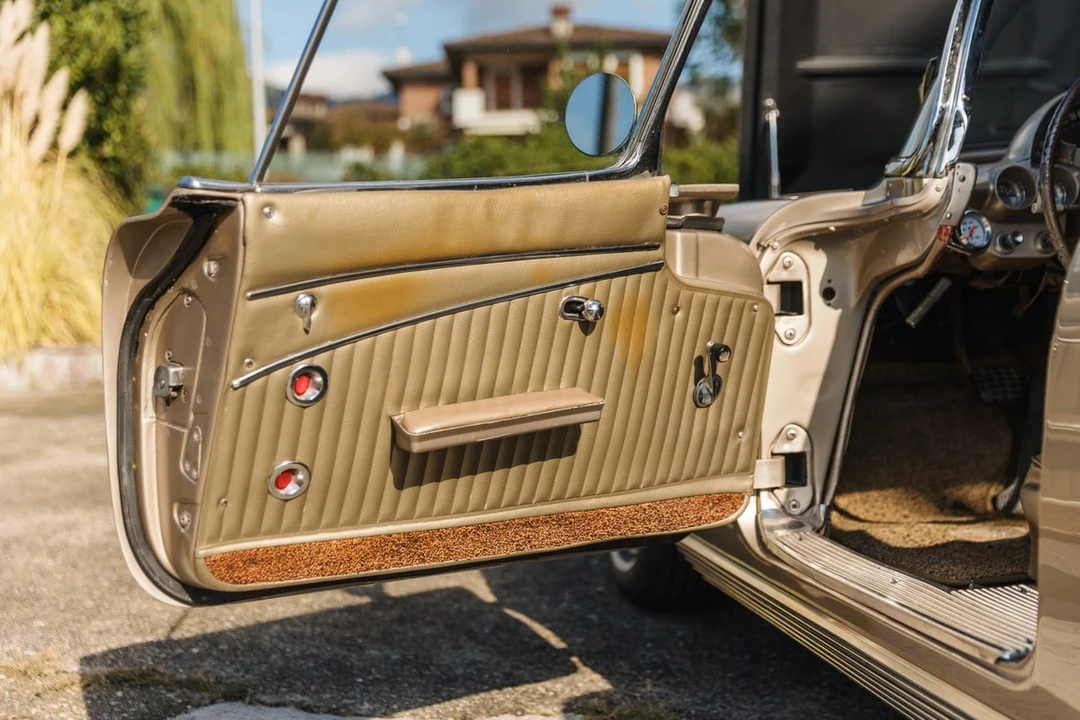 1962 Chevrolet Corvette C1 - Image 16 of 30