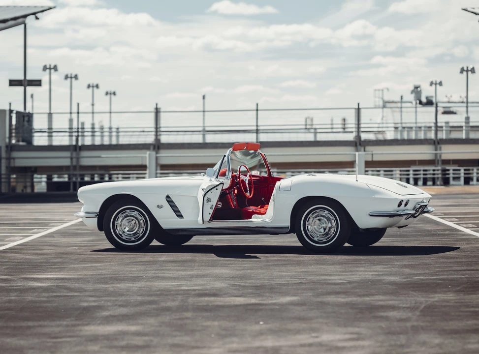 1962 Chevrolet Corvette C1 - Image 16 of 31