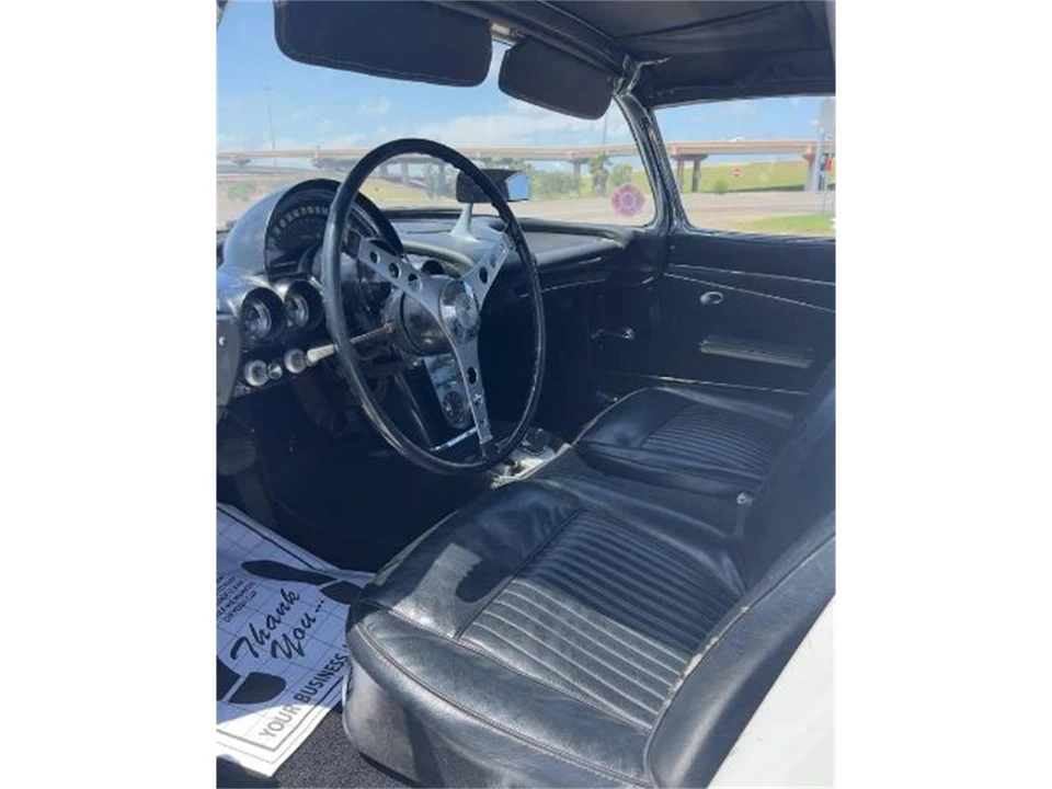 1962 Chevrolet Corvette C1 - Image 13 of 17