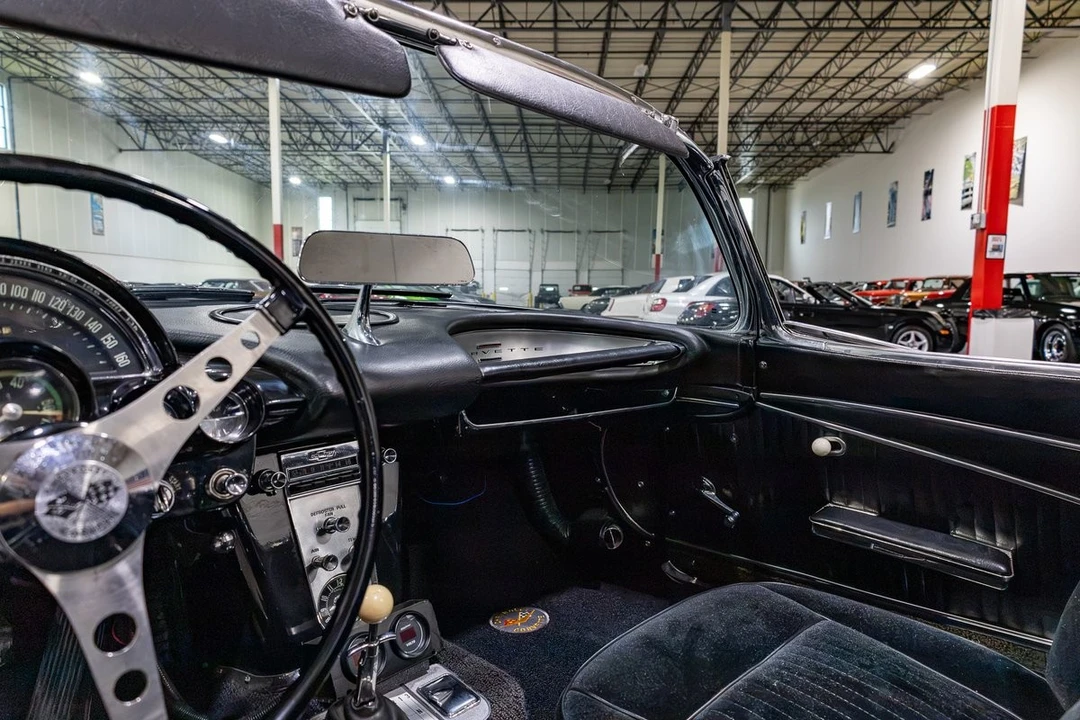 1962 Chevrolet Corvette C1 - Image 20 of 31