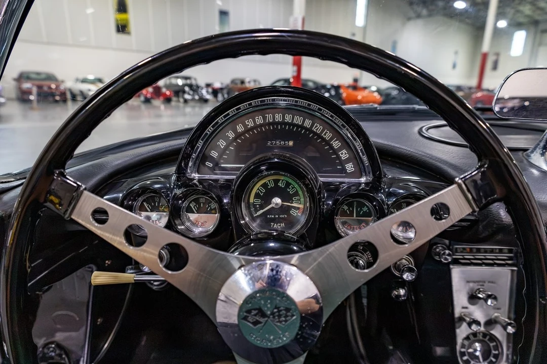 1962 Chevrolet Corvette C1 - Image 18 of 31