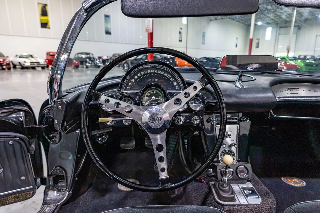 1962 Chevrolet Corvette C1 - Image 17 of 31