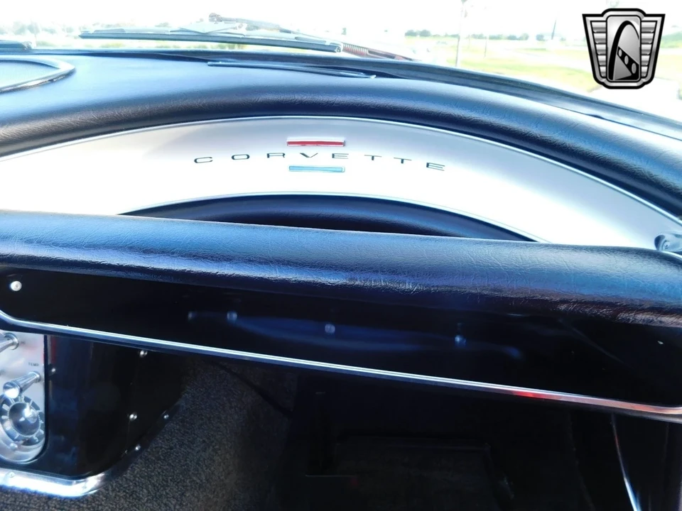 1962 Chevrolet Corvette C1 - Image 14 of 21
