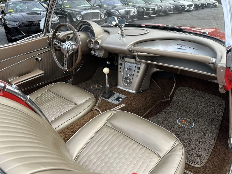 1962 Chevrolet Corvette C1 - Image 26 of 31
