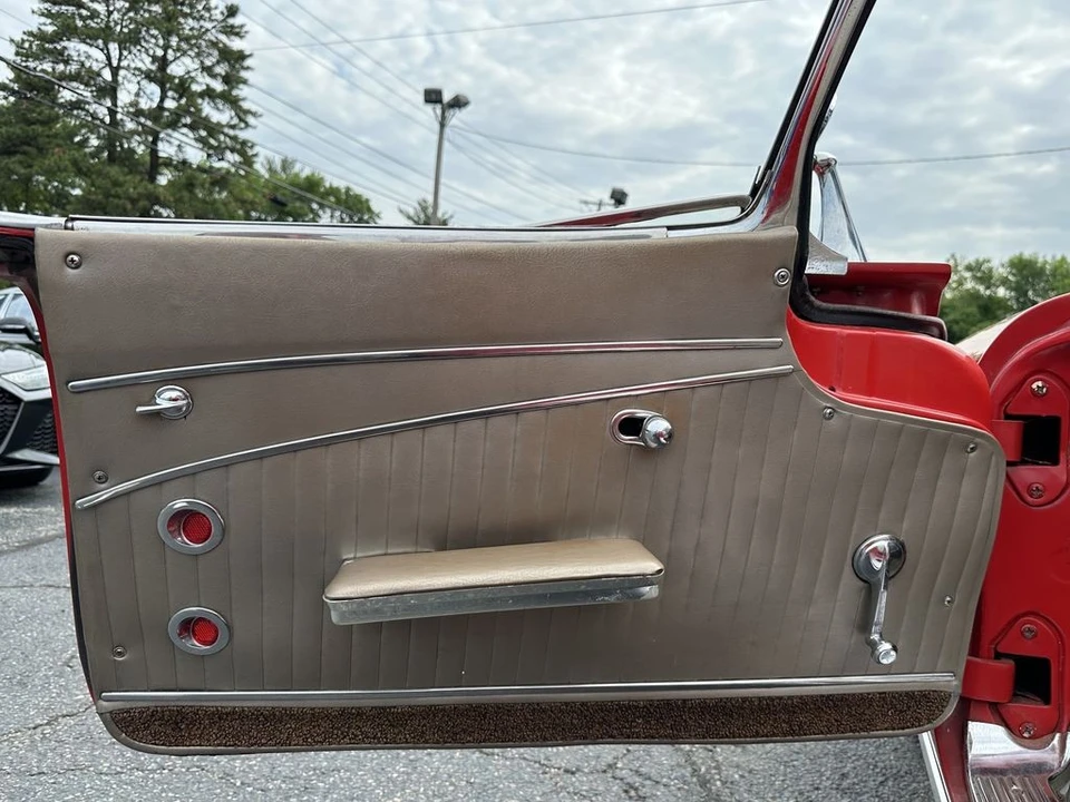 1962 Chevrolet Corvette C1 - Image 13 of 31